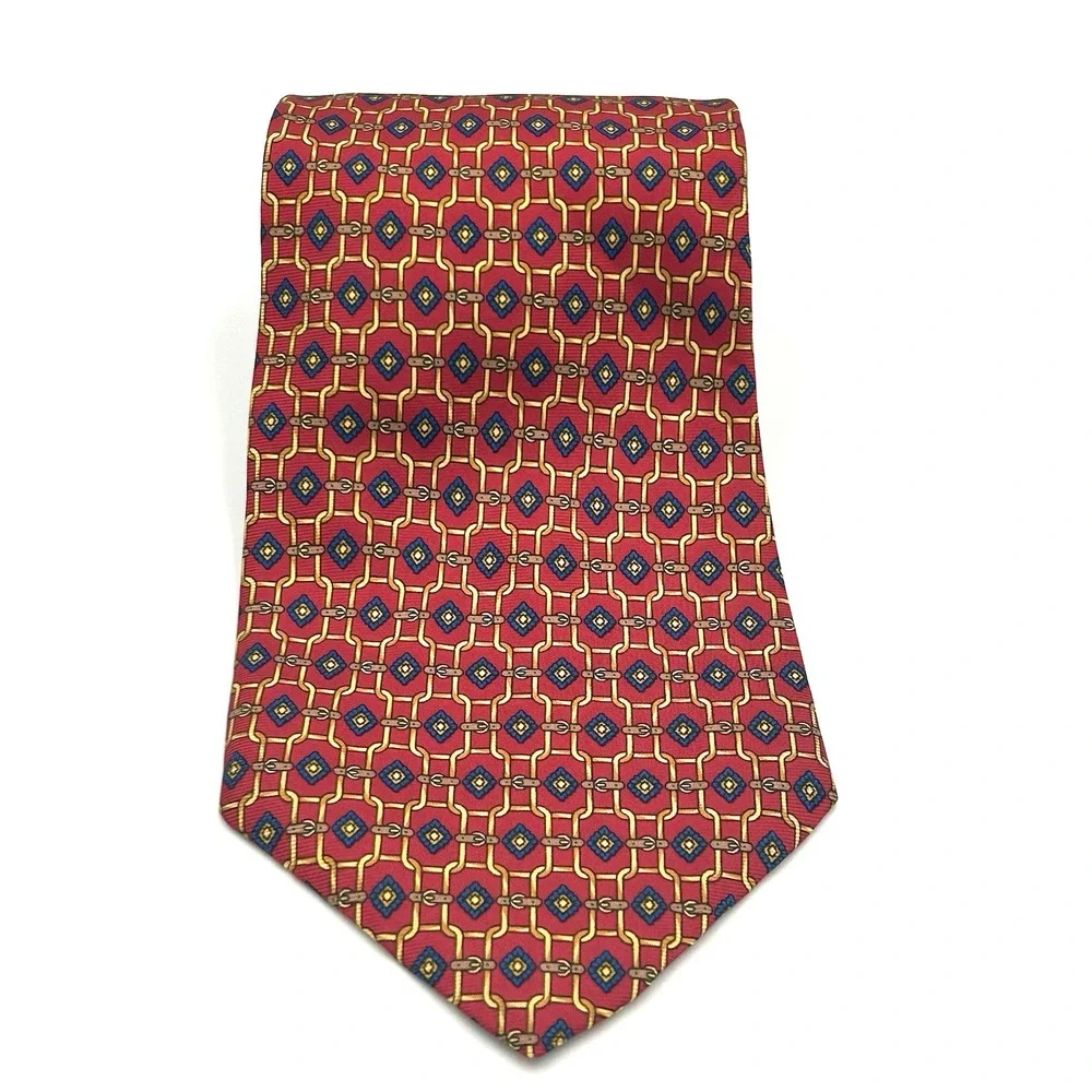 Saks Fifth Avenue Excl. 100% Imported Silk Short Mens Necktie Red Chain 3.75 56L